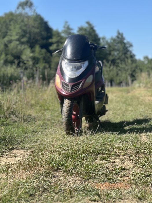 Продам скутер вайпер F1