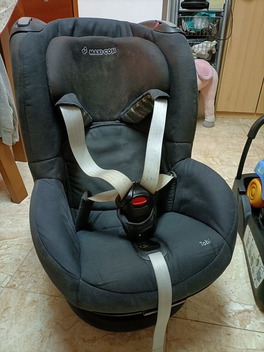 High-Quality Maxi-Cosi Car Seat for 9–18 kg in Good Condition
