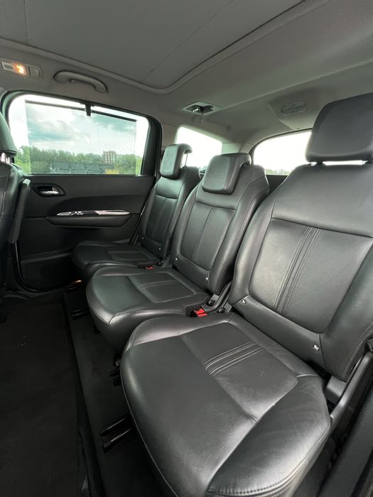 Продається Peugeot 5008