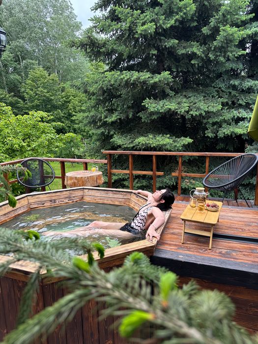 Оренда будинку в лісі із бассейном, чаном і сауною. Без чусідів