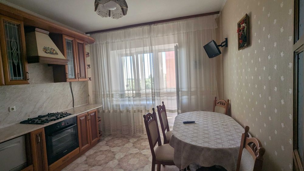смт.Чабани Машинобудівників вул.2-В/ ПРОДАЖ  1-к  квартири, 49кв.м./ст.метро Теремки-7хв. /єВідновлення, Сертифікат, Житл.ваучер...