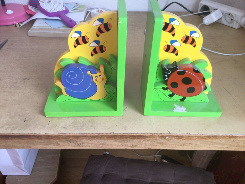 Срочно, деревянные подставки для книг