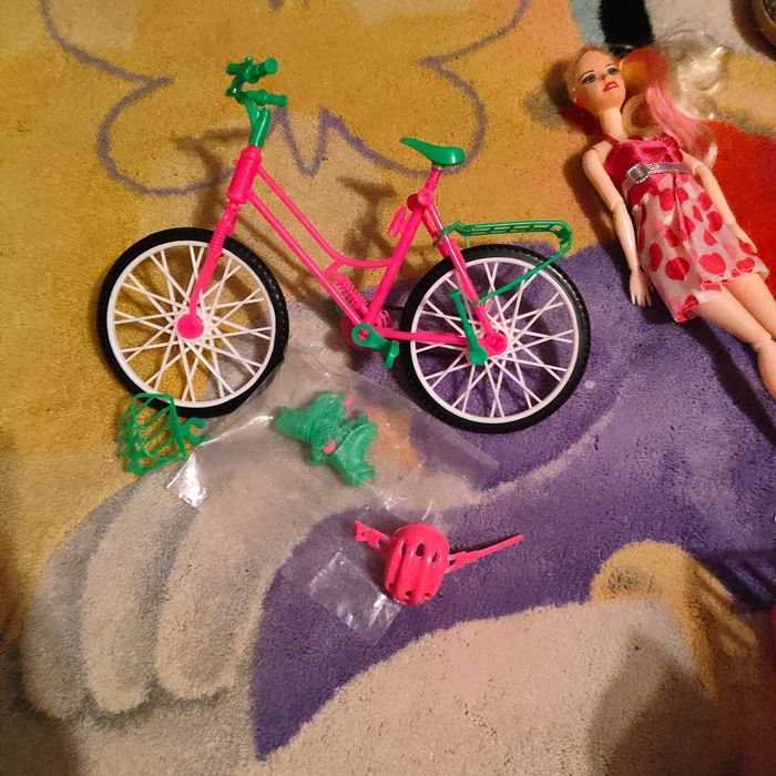 Lalka barbie rower rolki gra