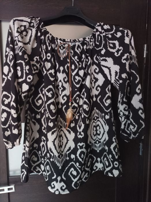 Hiszpanka biała z czarnym