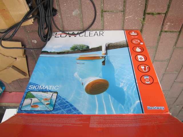 Skimmer pompa filtrująca do basenu 3974 l/h Bestway Flowclear Skimatic