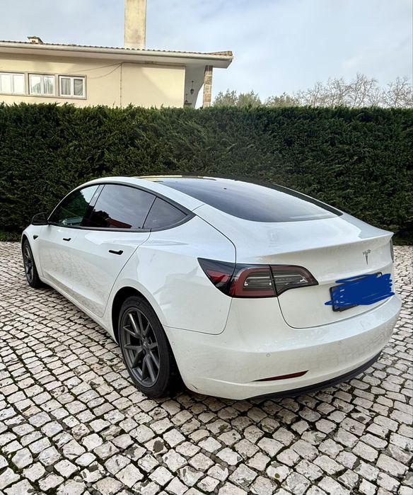 Tesla model 3 2021