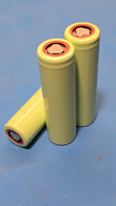 Акумуляторы 18650 Tesla