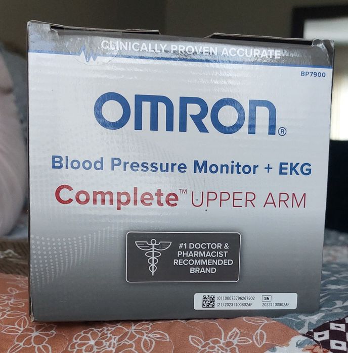 Тонометр OMRON BP7900 + EKG кардіограф