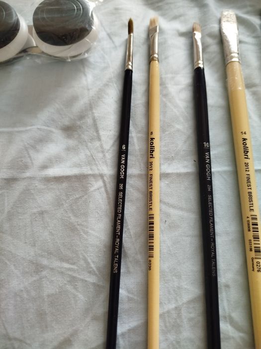 Material de pintura novo e semi-novo