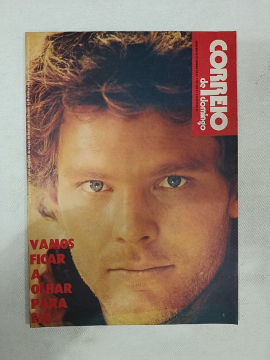 Lote de revistas " CORREIO da MANHÃ " e outras