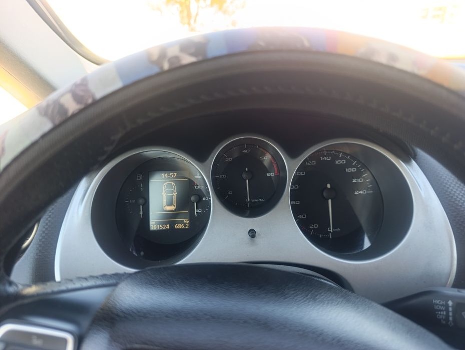 Seat altea xl 1.6 tdi 105 CV — photo 4
