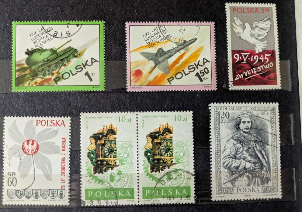 Seria V znaczków pocztowych (107)