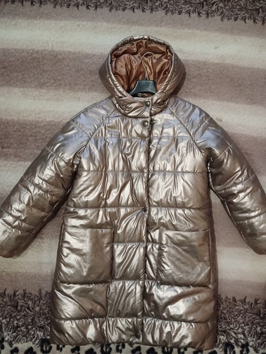 Пуховик, пальто на девочку