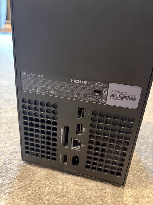 Xbox Series X 1TB 1000GB – Como Nova | Muitos Acessórios Incluídos