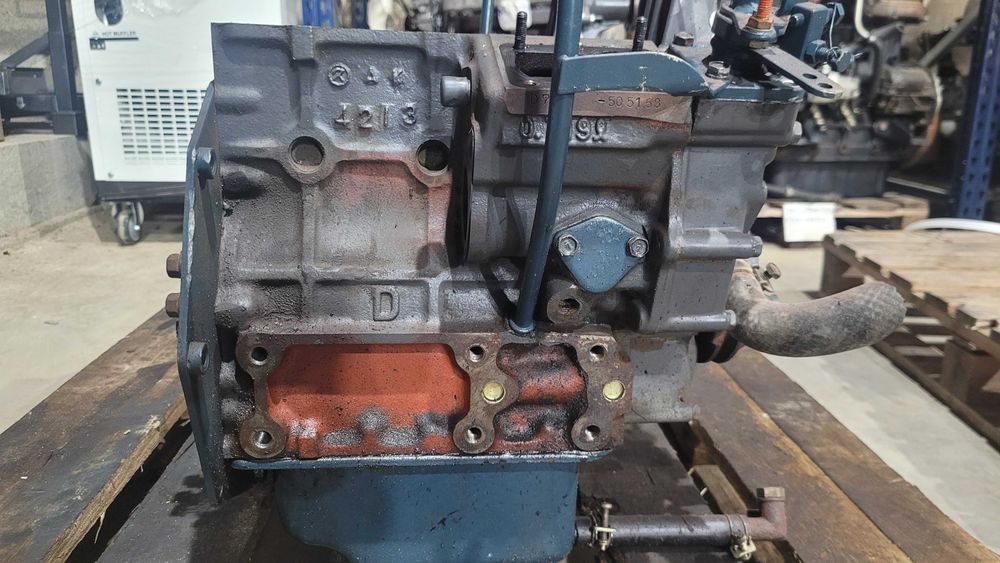 Blok silnika Kubota D722 +wał korbowy