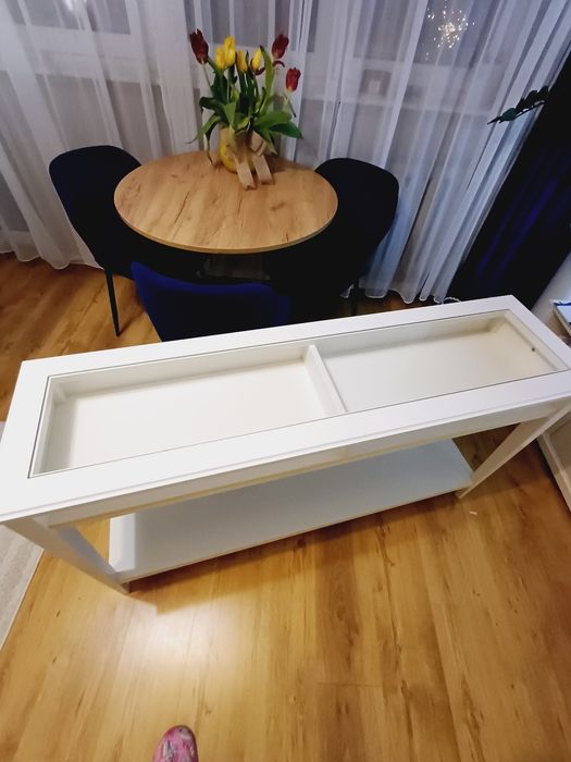 Konsola z blatem szklanym