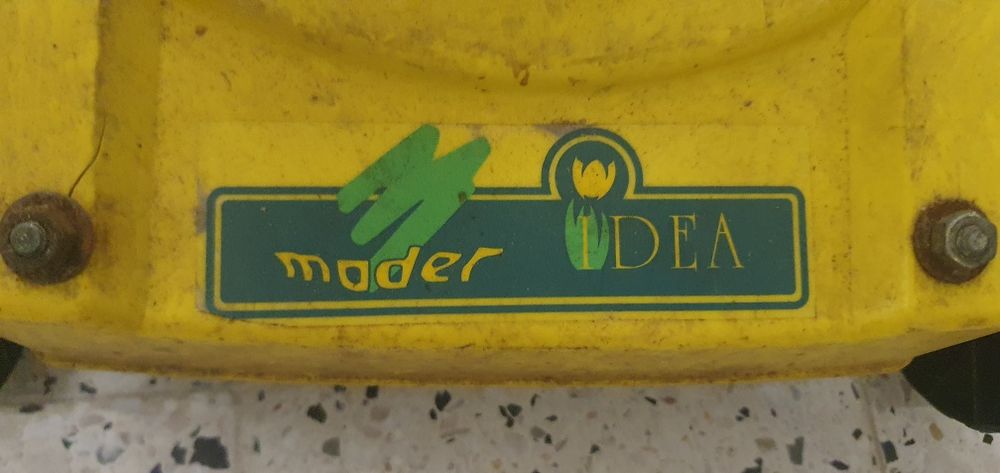 Corta Relvas amarelo