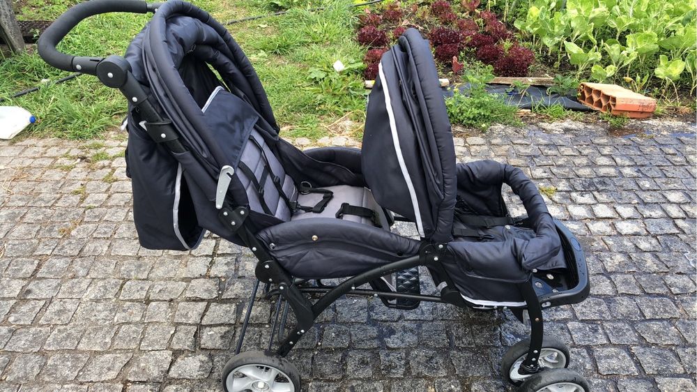 Carrinho para bebe duplo