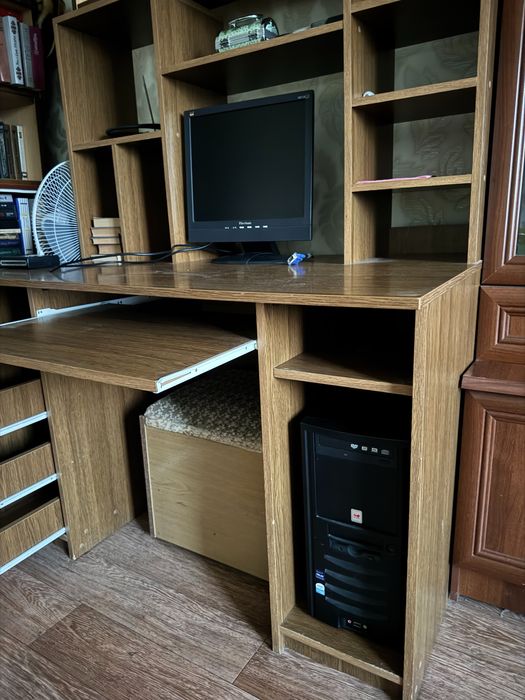 Компьютерный стол Б/У