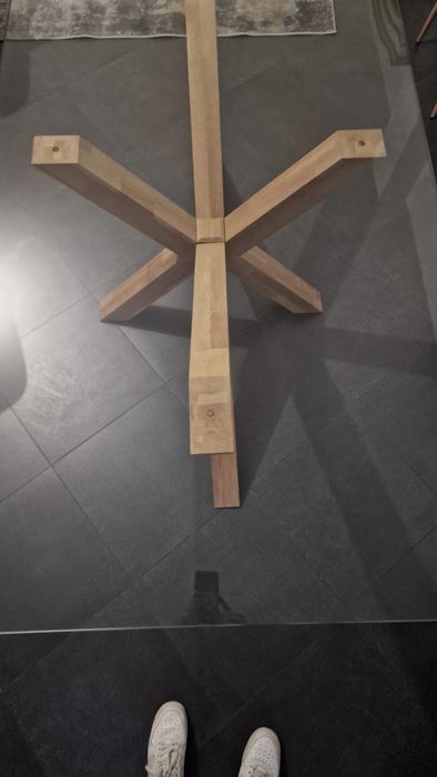 Mesa de jantar em vidro