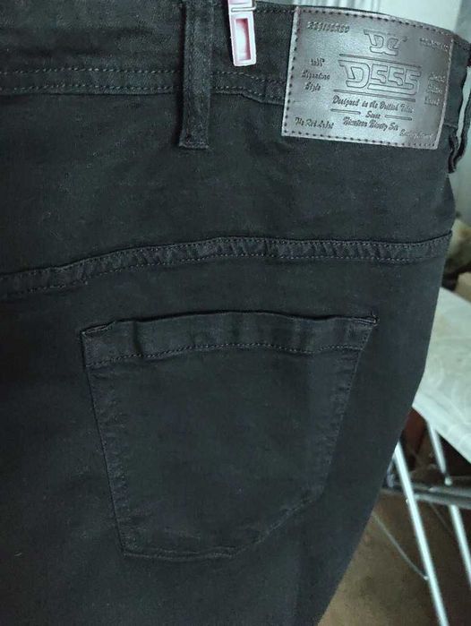 Джинсы D555 tapered red jeans United Kingdom w52-54 stretch black.