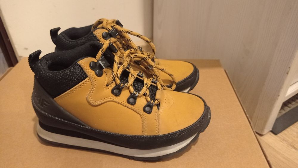 Buty zimowe 4F trzewiki 31