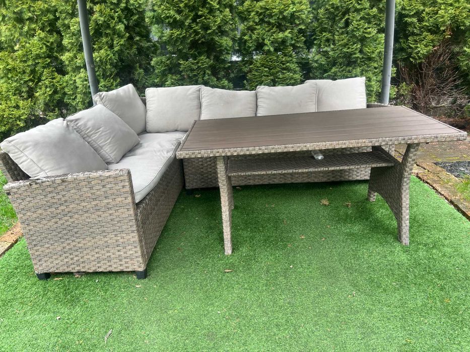 Zestaw ratanowych Mebli ogrodowych JYSK - Rezerwacja
