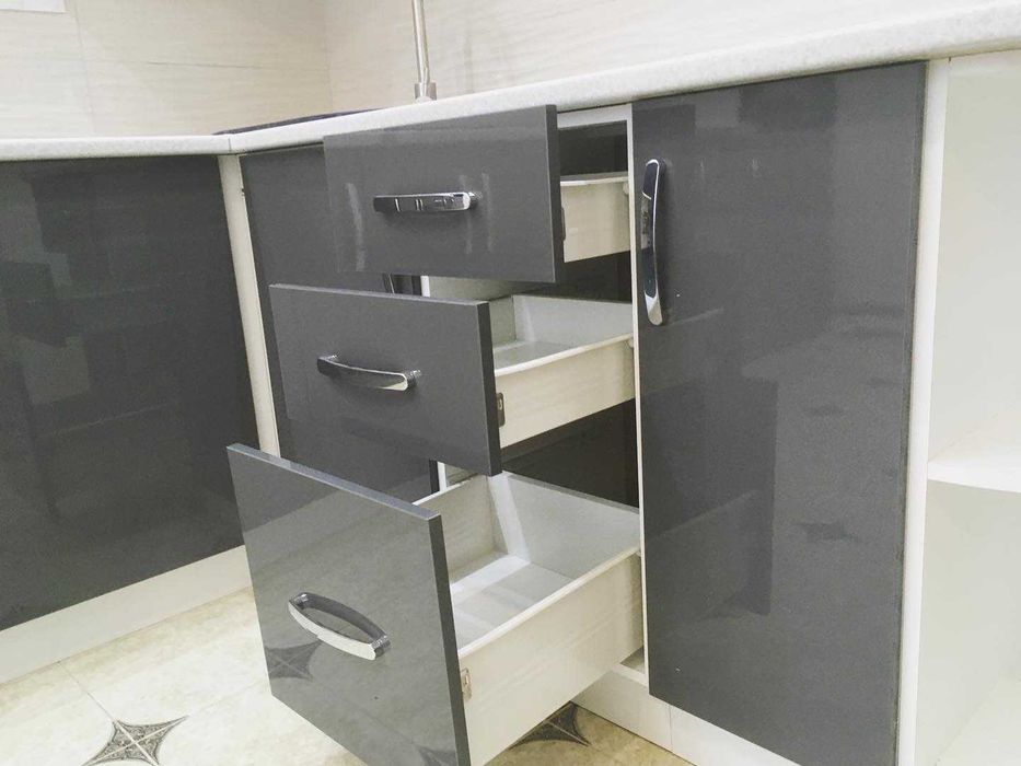 Стильна кухня з лакованими фасадами! Хіт продажу!