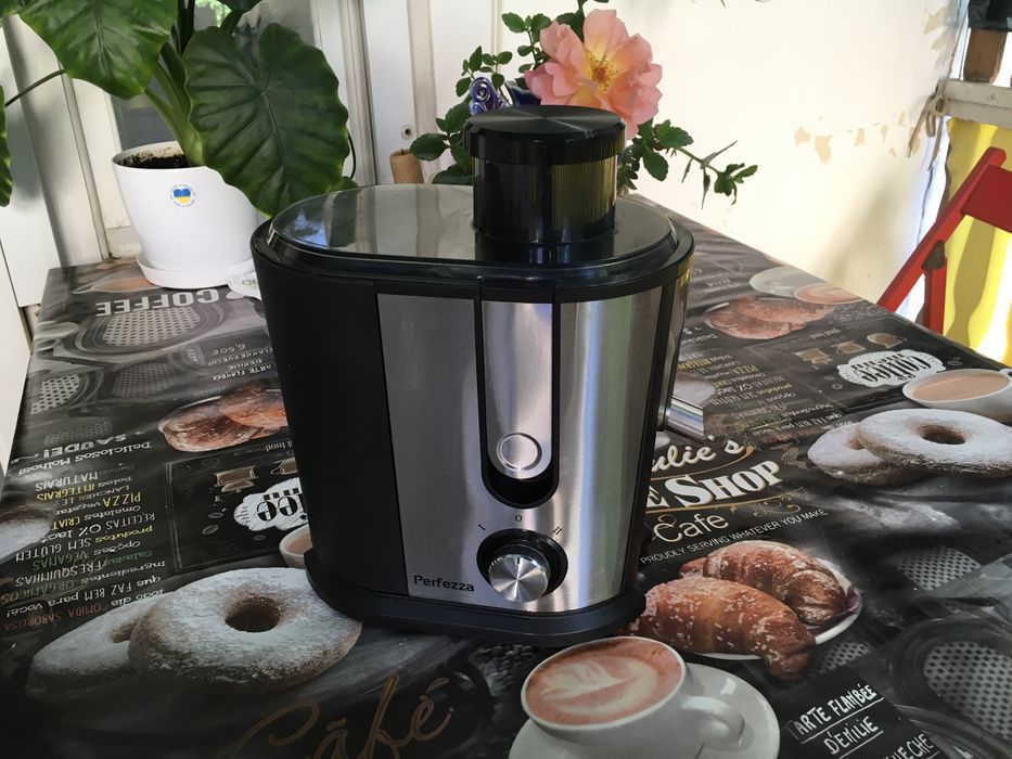Соковыжималка Сокодавка Perfezza FZ-955