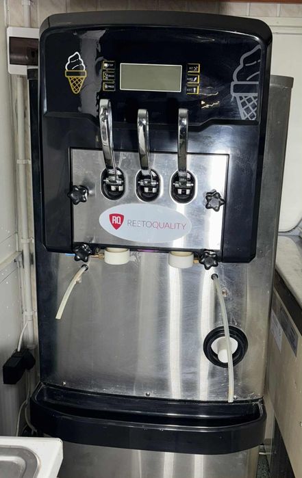 Maszyna do lodów włoskich.