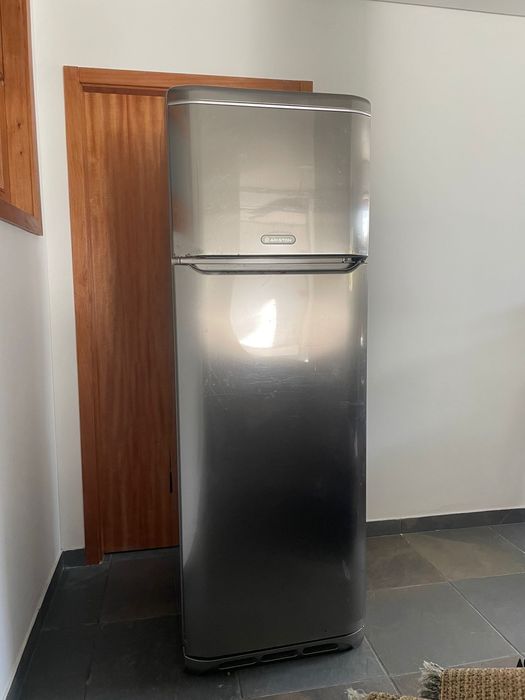 Frigorifico A++ Ariston funcional