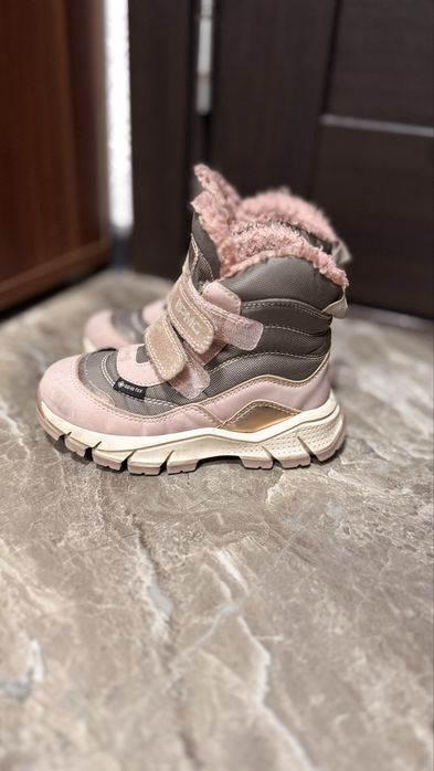 Дитяче зимове взуття. Зимові ботинки 27 розміру