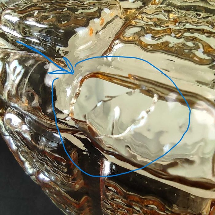 Plafon - szkło opalizujące - wzór w kratkę z lat 70-nr 2 -uszkodzony