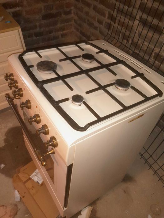 kuchenka gazowo - elektryczna Amica  retro beżowa