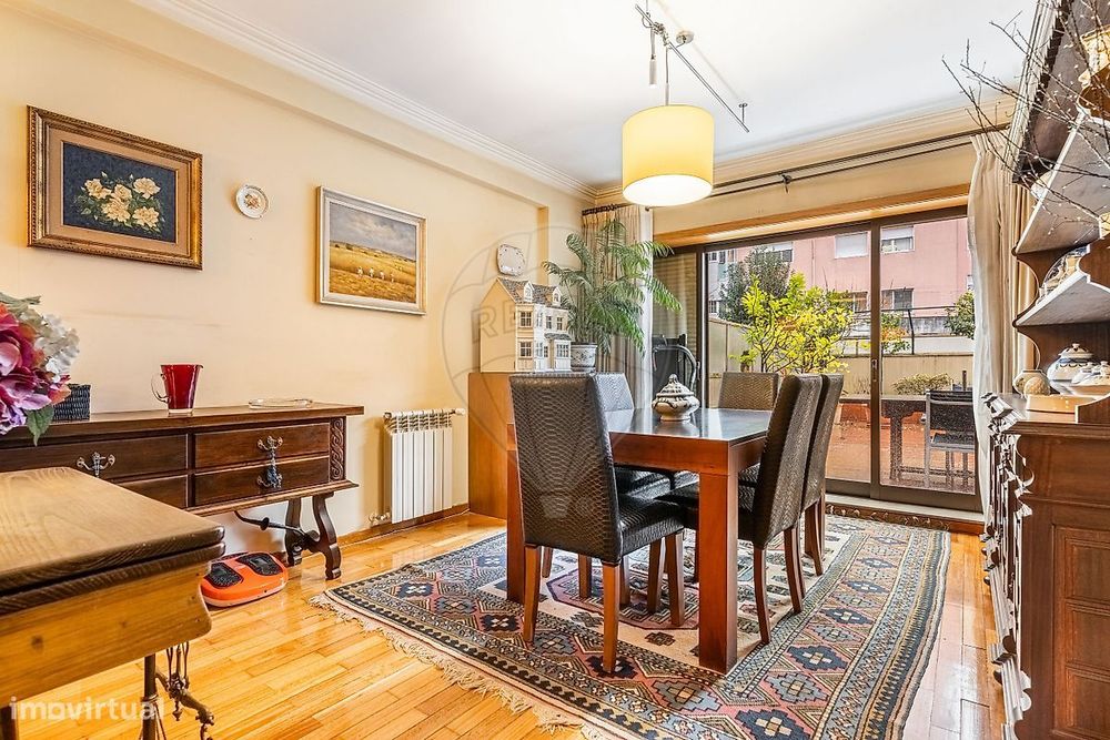 Apartamento T3 para venda — Creixomil, Braga