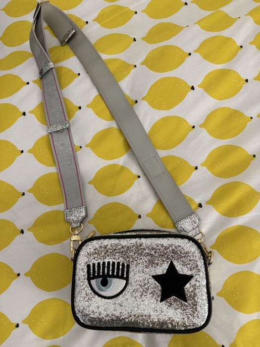 Carteira brilhante chiara ferragni