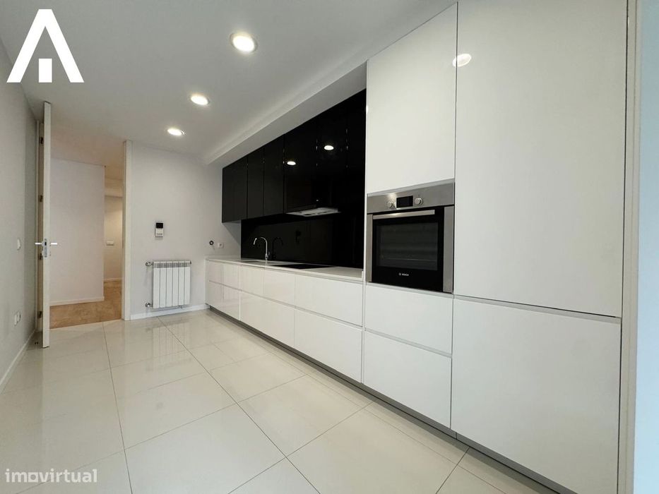 Apartamento T2 com garagem