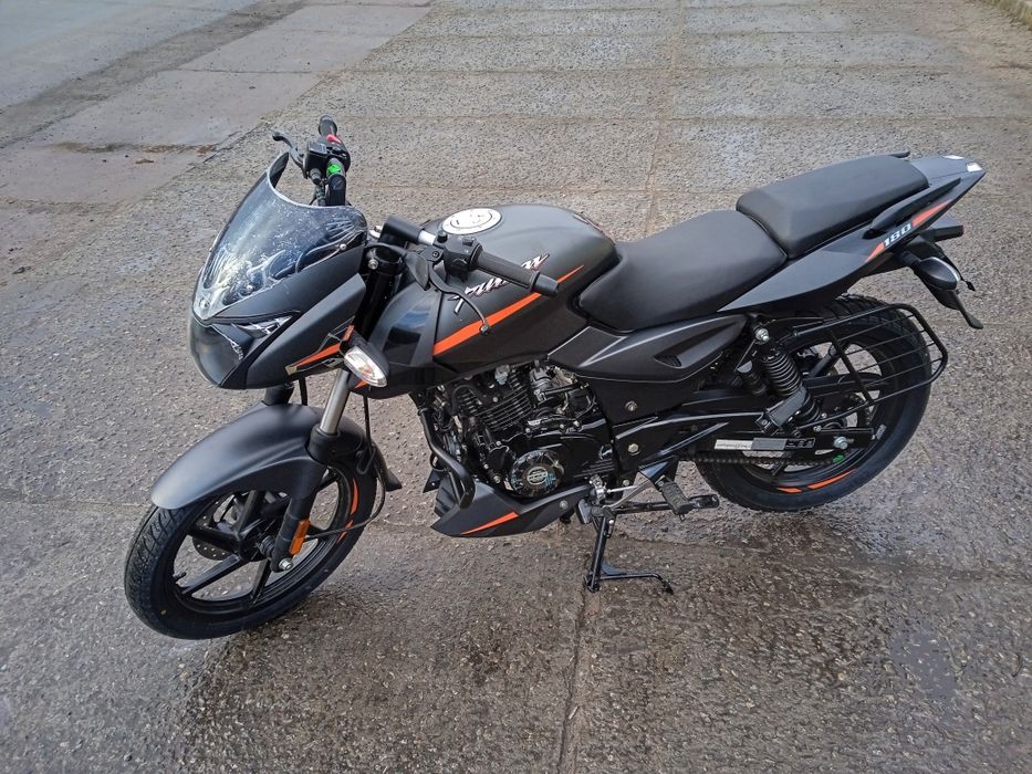 Мотоцикл Bajaj Pulsar 180 DTSi