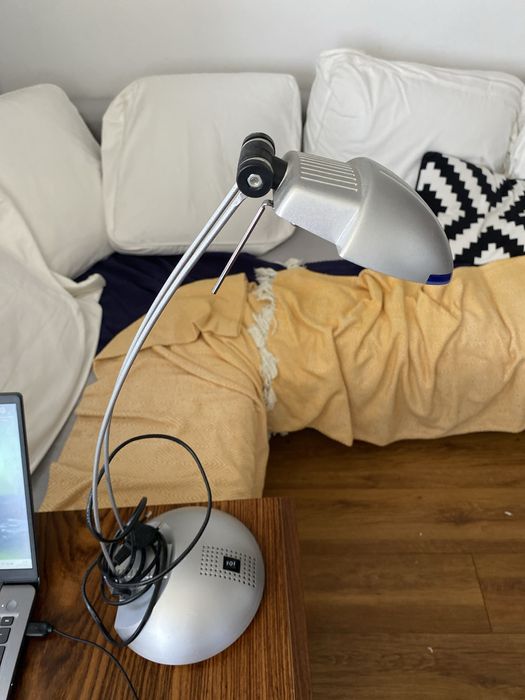 Lampka biurkowa Techno Lux przeznaczona do żarówek halogenowych