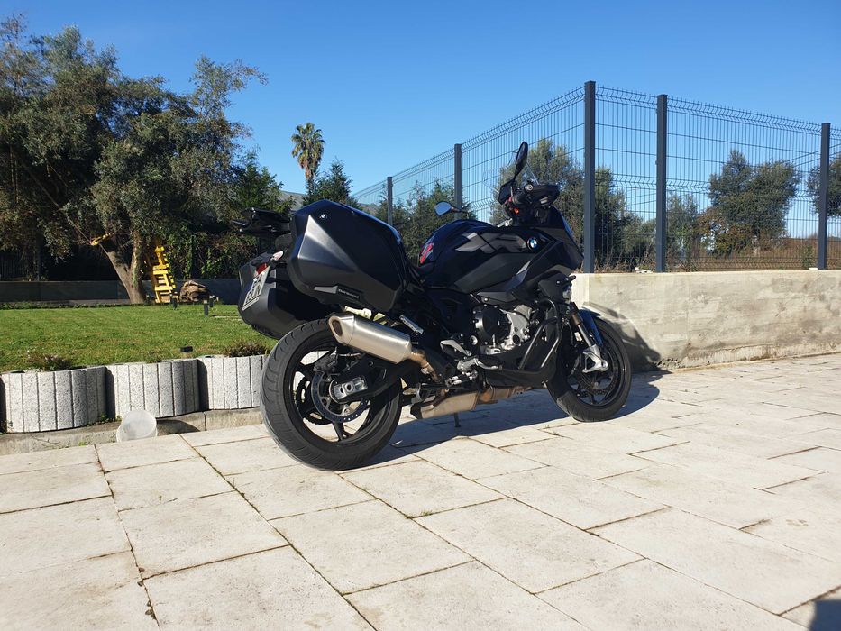 BMW  S1000XR Triple Black