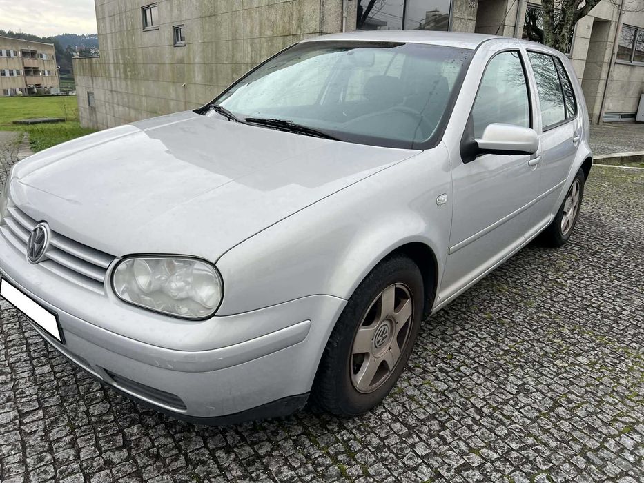 VW Golf IV 1.4 16v A/C direçao asssitida  Nacional