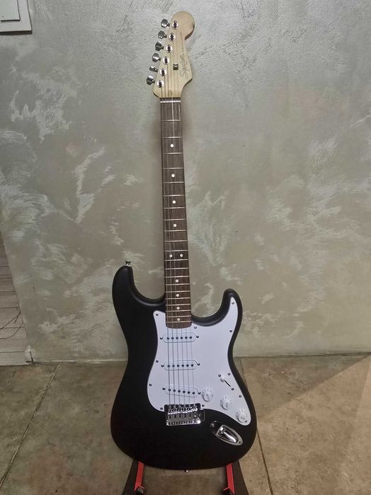 Gitara elektryczna Fender Squier Stratocaster Czarny mat