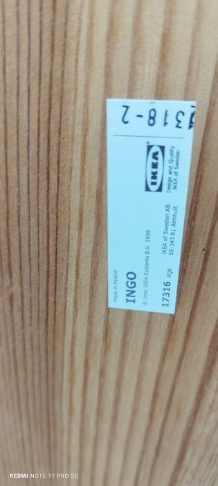 Stół drewniany Ikea + cztery krzesła