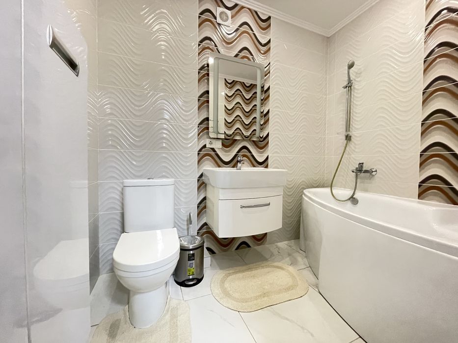 2 кімнатна квартира з ремонтом в центрі міста