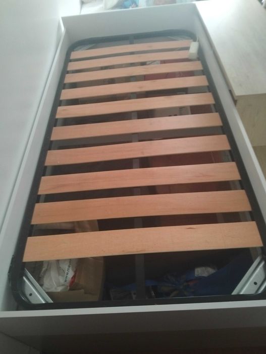 Cama alta reversível c/ estrado e secretária