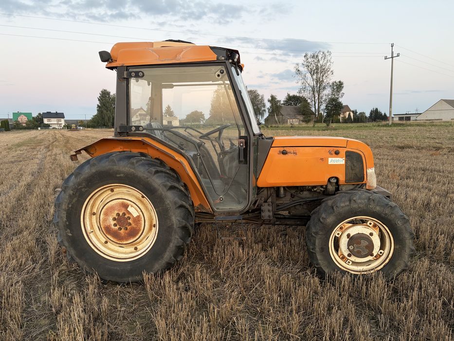 Renult Pales 240 sadownik 4x4