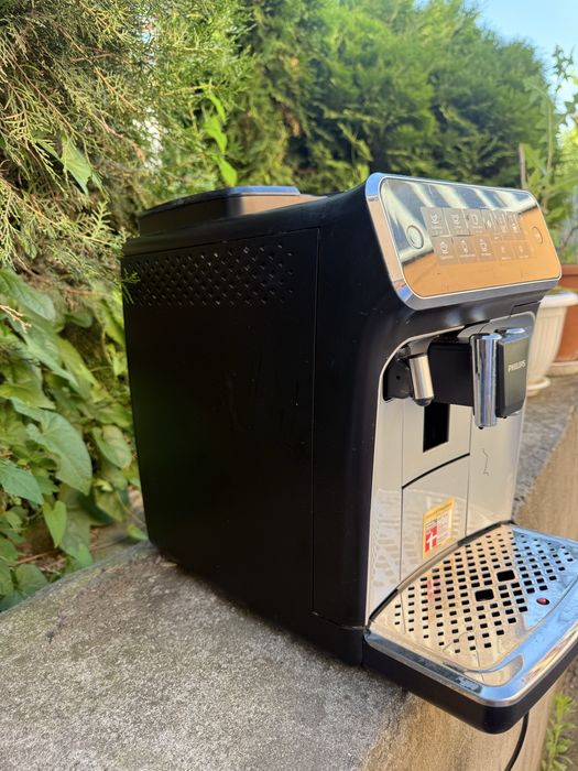 Кавомашина Philips EP 3246