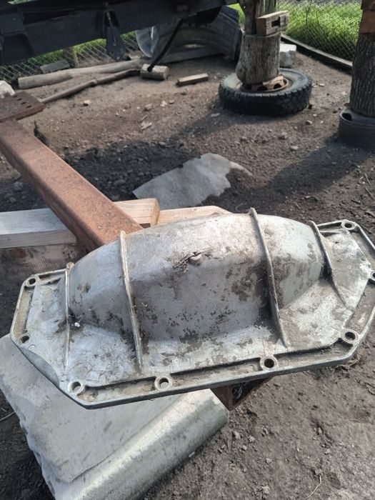 Продам запчастини на Зіл 130