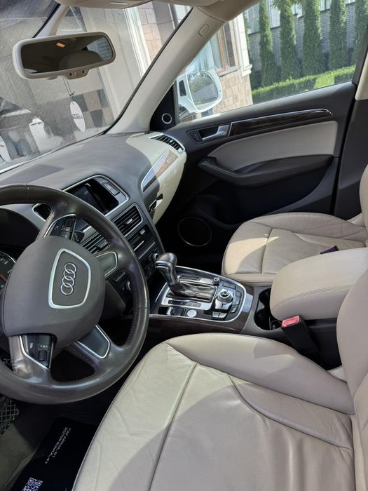 Продається автомобіль Q5