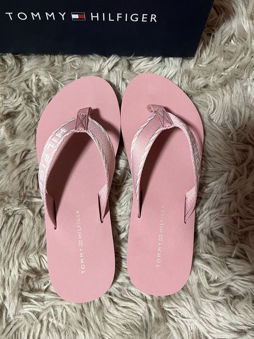 Tommy Hilfiger japonki różowe r 37 TH webbing sandal klapki z napisem